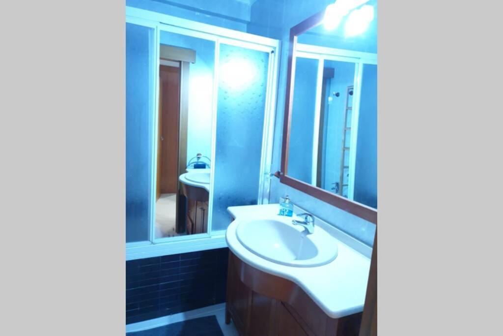Beautiful And Cozy Apartment In Seville. Ngoại thất bức ảnh